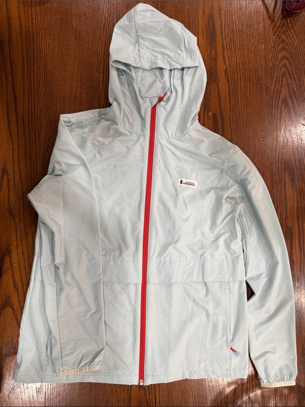 Cotopaxi Vuelta Performance Windbreaker with Contrasting Red Zipper